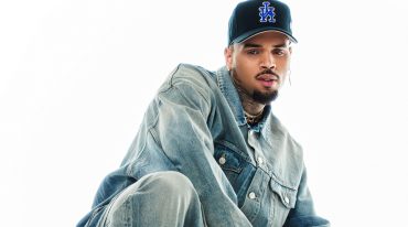 Chris Brown - Feel Something (Official Video)