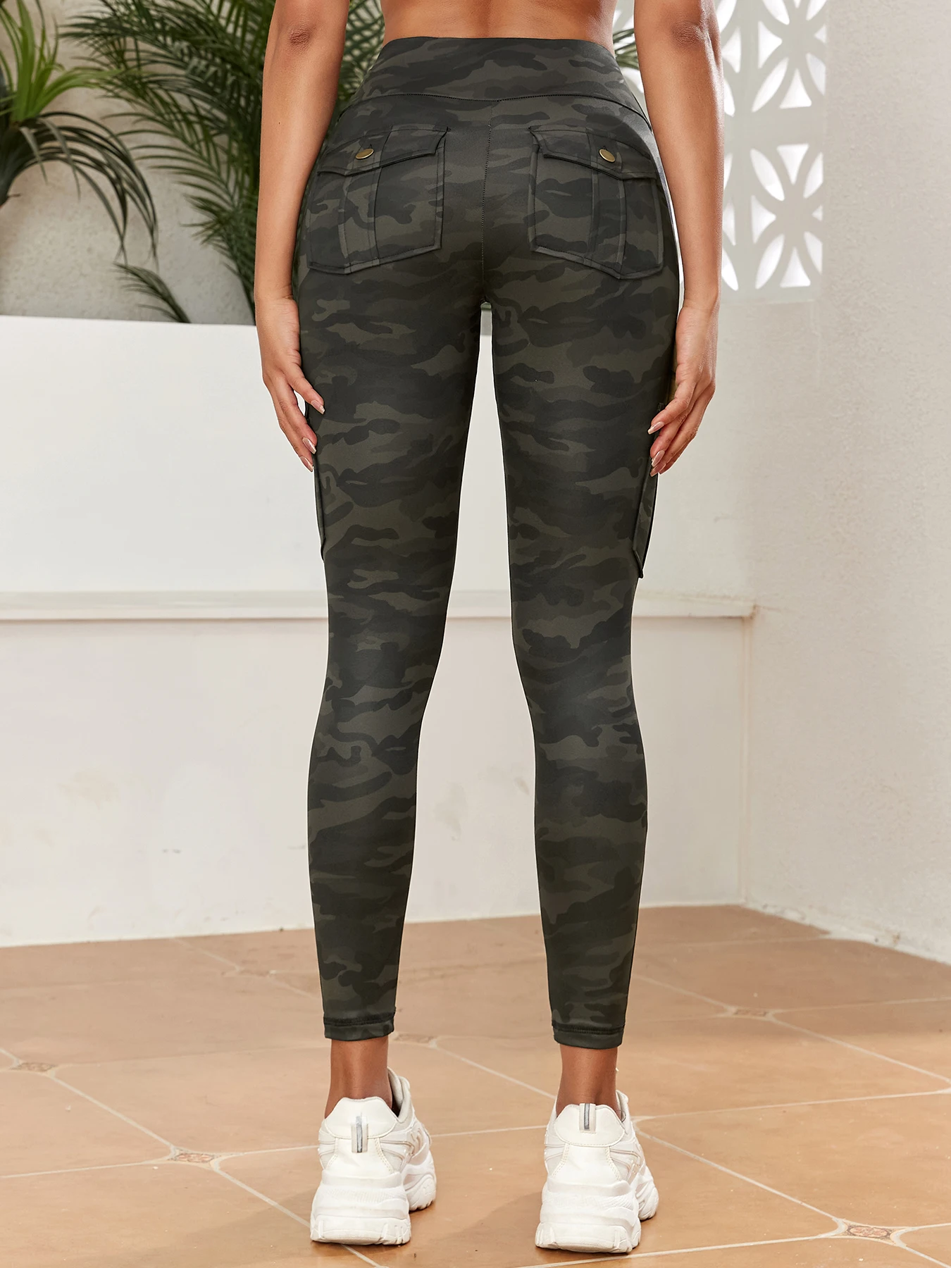 2025 Women's High-Waisted Camo Leggings - Pocketed Fitness Pants for Running, Gym, and Outdoor Sports 2025 Women's High-Waisted Camo Leggings - Pocketed Fitness Pants for Running, Gym, and Outdoor Sports