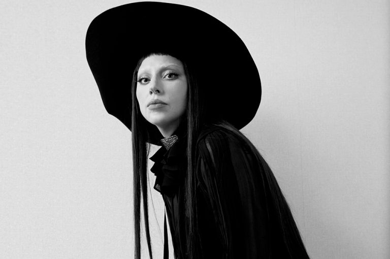 Lady Gaga - Abracadabra
