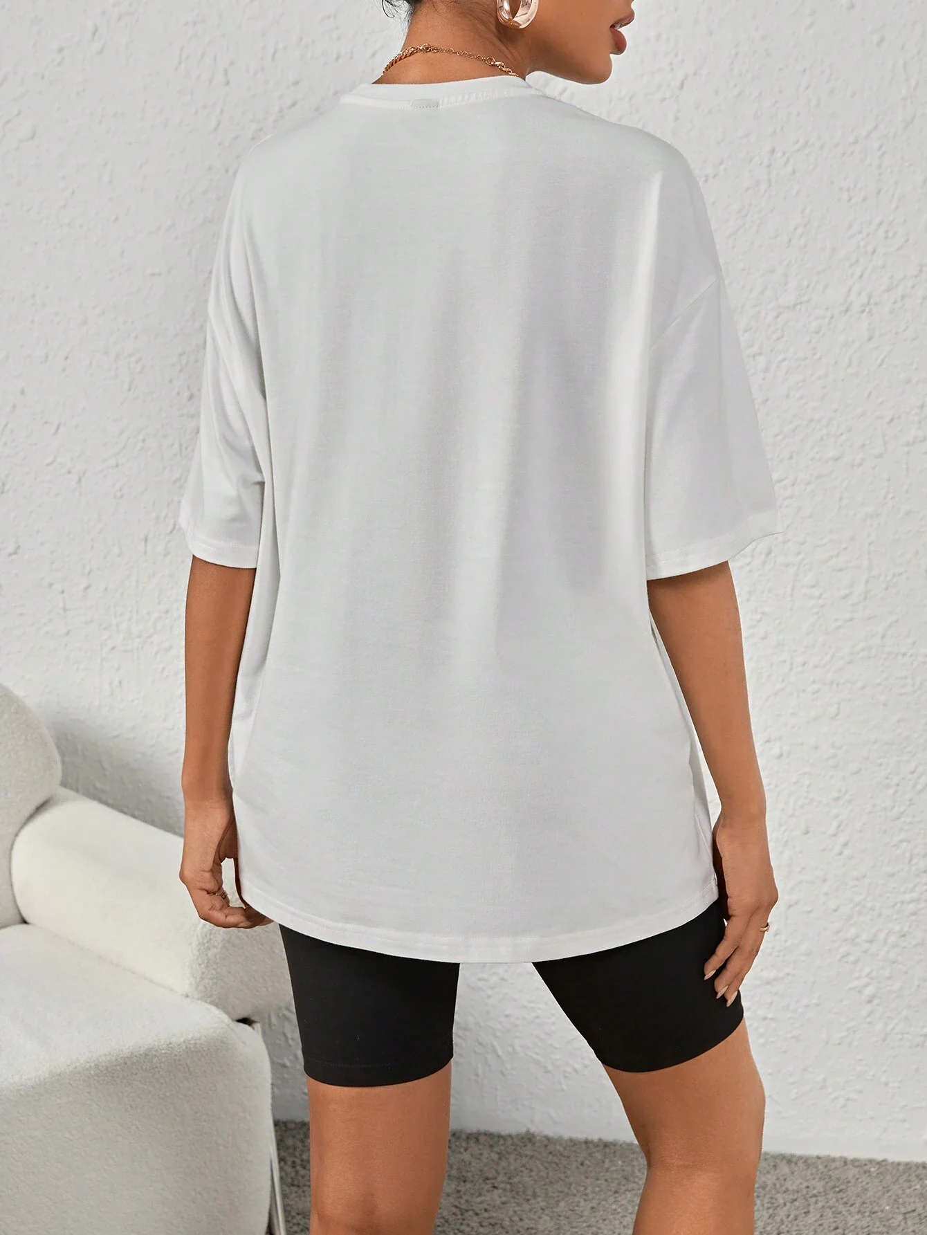 LA 23 Soft Cotton Tee - Relaxed Fit Casual Fashion T-shirt for Women