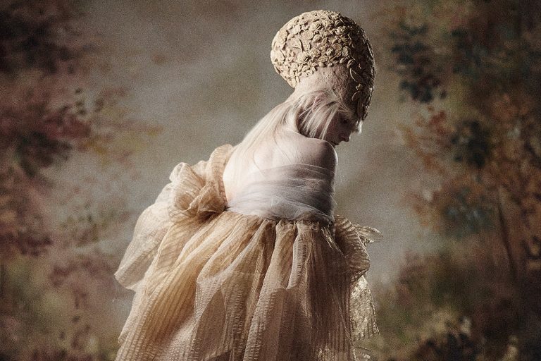 EMBROIDERY by MANUEL MON ESTILISTAS