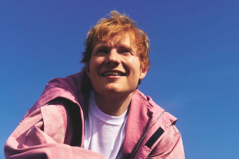 Ed Sheeran - Azizam (Pink Heart Video)