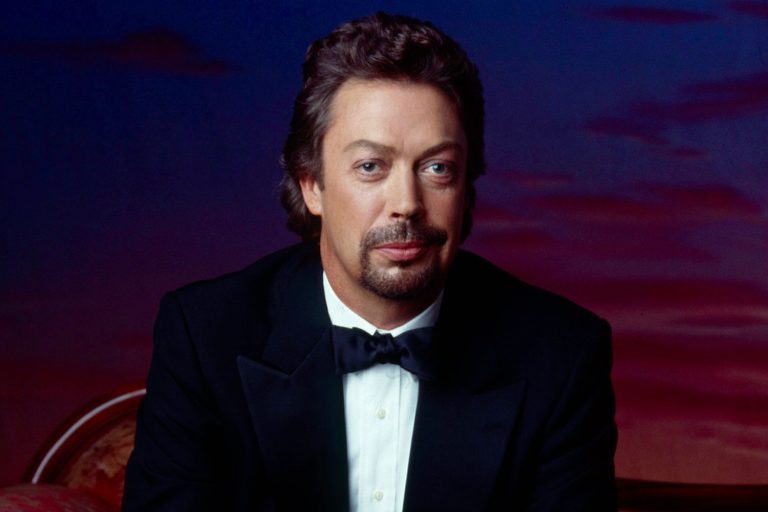 Tim Curry
